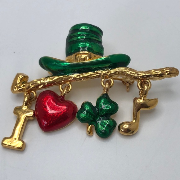 Vintage St Patricks I Love Irish Music Dangle Charm Pin Brooch Good Luck - Picture 1 of 6